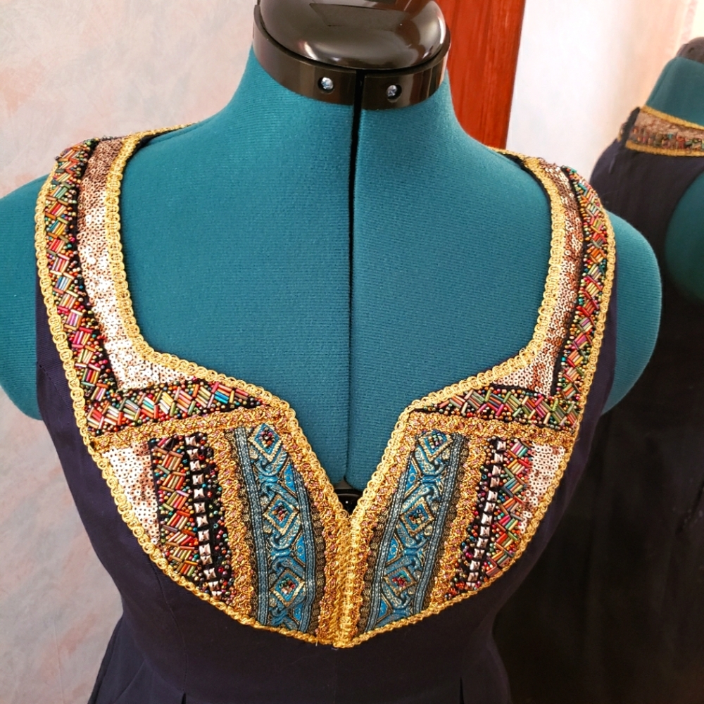 ANTHROPOLOGY Moulinette Soeurs Navy Dress Embroidered/ Beaded Collar